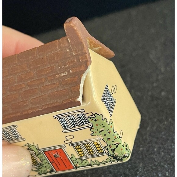Lot of 4 VTG Wade England Whimsie-on-Why Village Houses + 1 Damaged Please READ - Picture 11 of 12